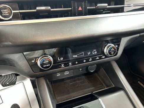 Used 2022 Mitsubishi Outlander SE AWD/4WD image 17