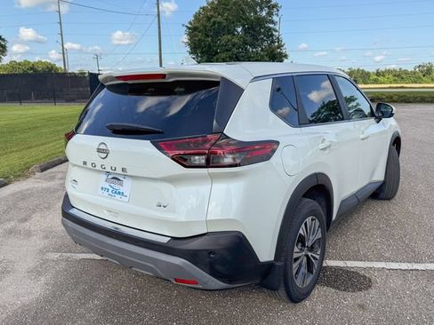 Used 2023 Nissan Rogue SV FWD image 4