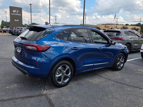 Used 2023 Ford Escape ST-Line FWD image 13