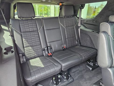 Used 2021 Cadillac Escalade Sport Platinum w/ LPO, ONYX Package AWD/4WD image 13