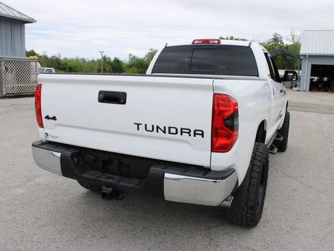 Used 2014 Toyota Tundra SR5 w/ SR5 Upgrade Package image 11