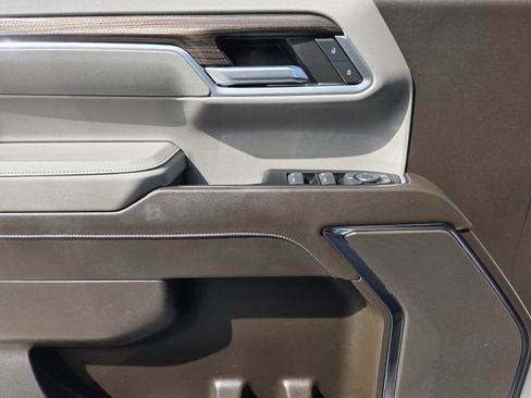 Used 2023 Chevrolet Silverado 1500 RST w/ Z71 Off-Road Package image 19