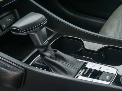 Used 2023 Hyundai Santa Cruz Limited image 18