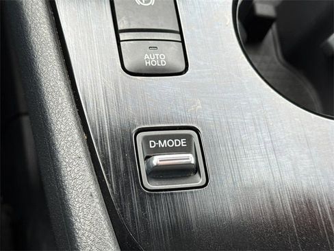 Certified 2021 Nissan Rogue SV image 29