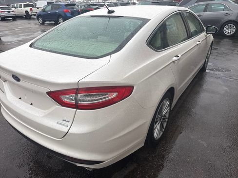 Used 2013 Ford Fusion SE image 9