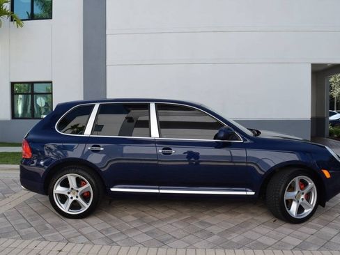 Used 2004 Porsche Cayenne Turbo AWD/4WD image 8