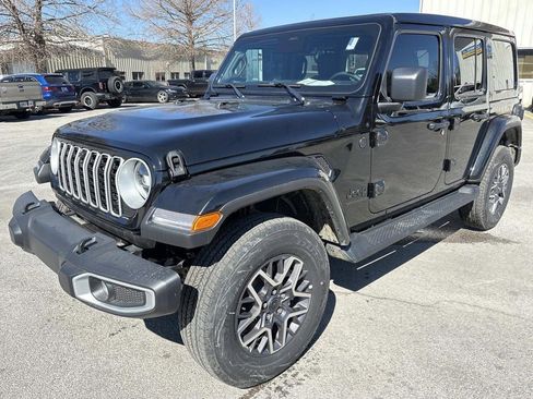 New 2026 Jeep Wrangler Unlimited Sahara AWD/4WD image 9