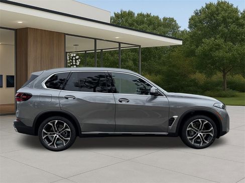 New 2026 BMW X5 xDrive40i w/ Premium Package image 5