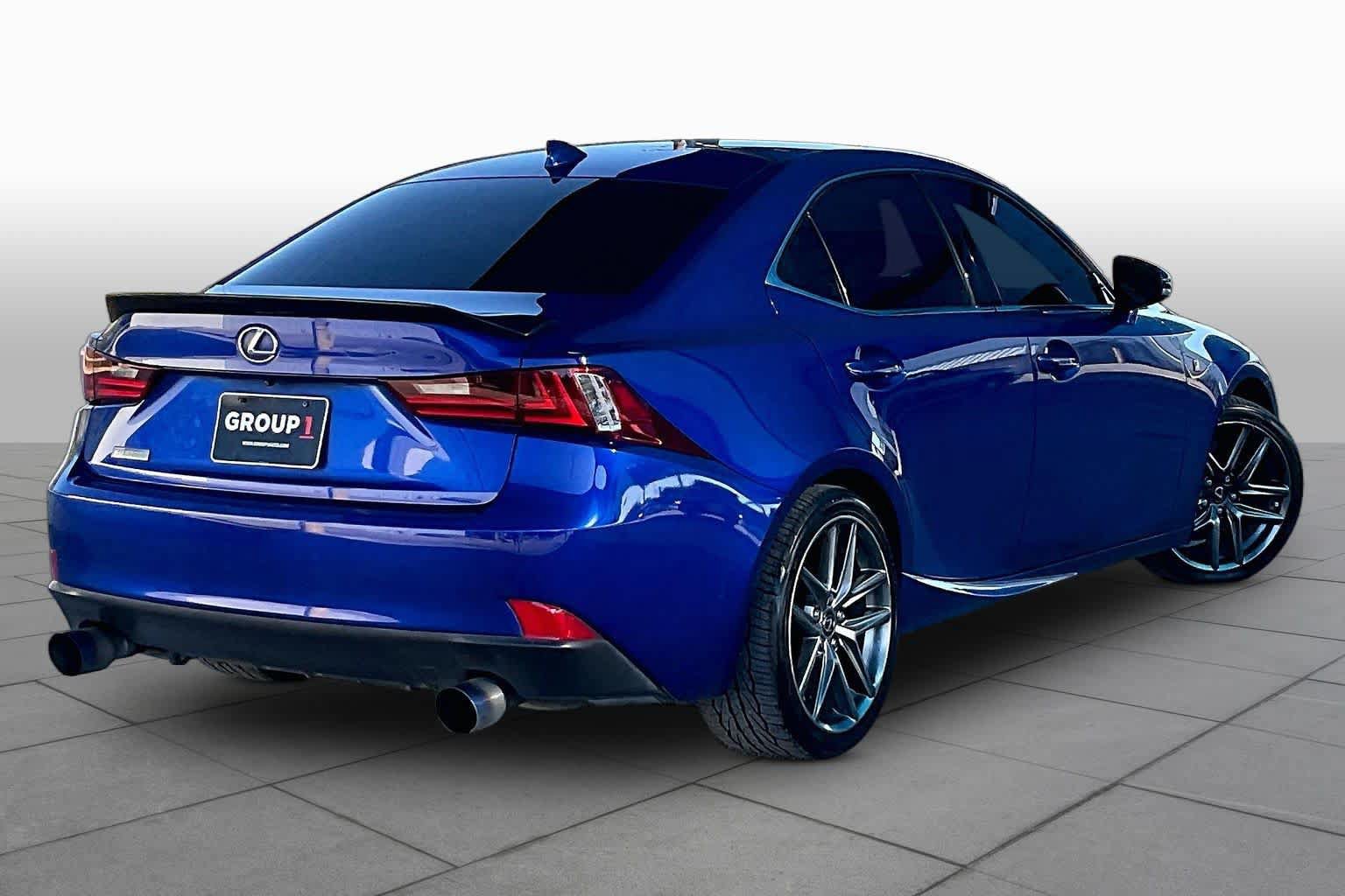 Used 2016 Lexus IS 200t RWD image 12