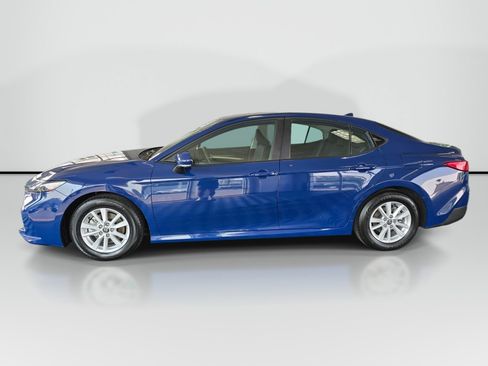Used 2025 Toyota Camry LE FWD image 6