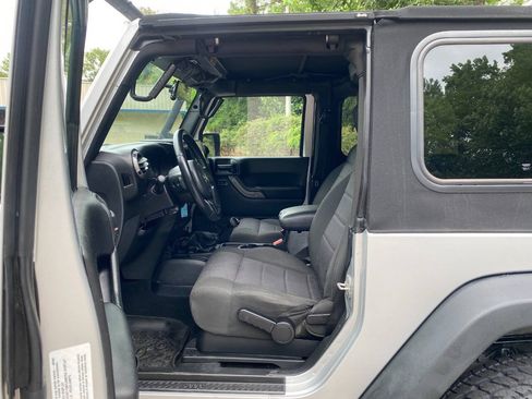 Used 2012 Jeep Wrangler Sport AWD/4WD image 14