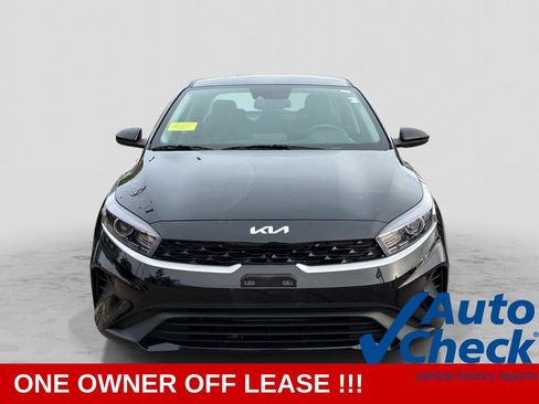 Used 2023 Kia Forte LXS FWD image 2