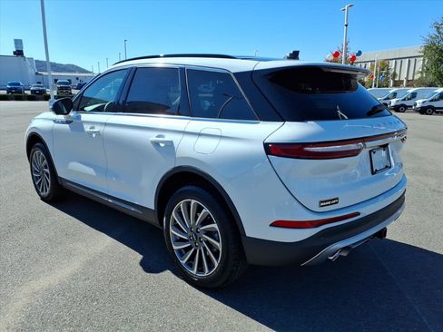 New 2026 Lincoln Corsair Reserve w/ Towing Package image 3