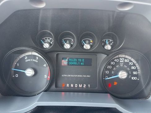 Used 2011 Ford F350 XL w/ Skid Plate Pkg image 10