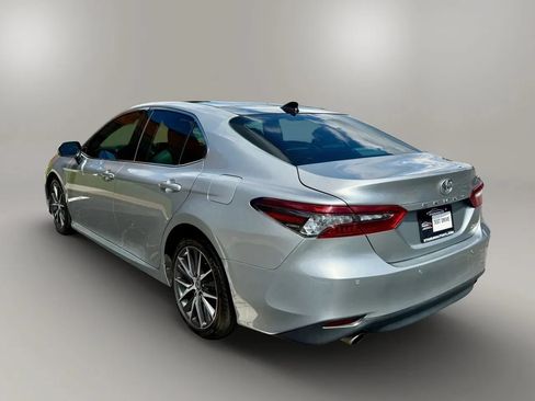 Used 2023 Toyota Camry XLE w/ Navigation Package FWD image 3