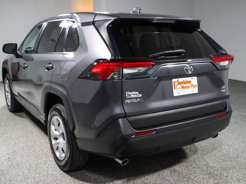 Used 2024 Toyota RAV4 LE AWD/4WD image 9