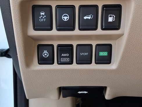 Used 2020 Nissan Rogue SL w/ Premium Package AWD/4WD image 26