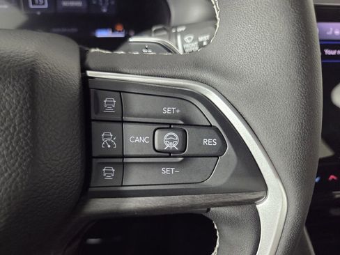 New 2026 Jeep Grand Cherokee Altitude RWD image 14
