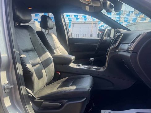 Used 2014 Jeep Grand Cherokee Limited image 10