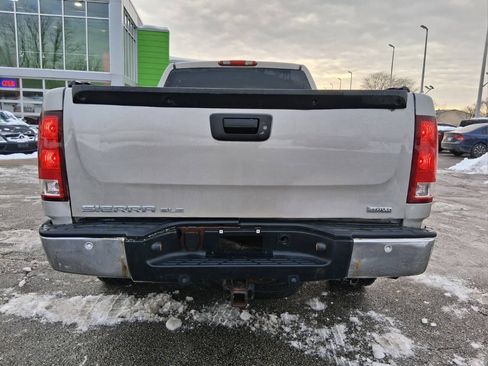 Used 2007 GMC Sierra 1500 SLE w/ SLE1 Preferred Package AWD/4WD image 7