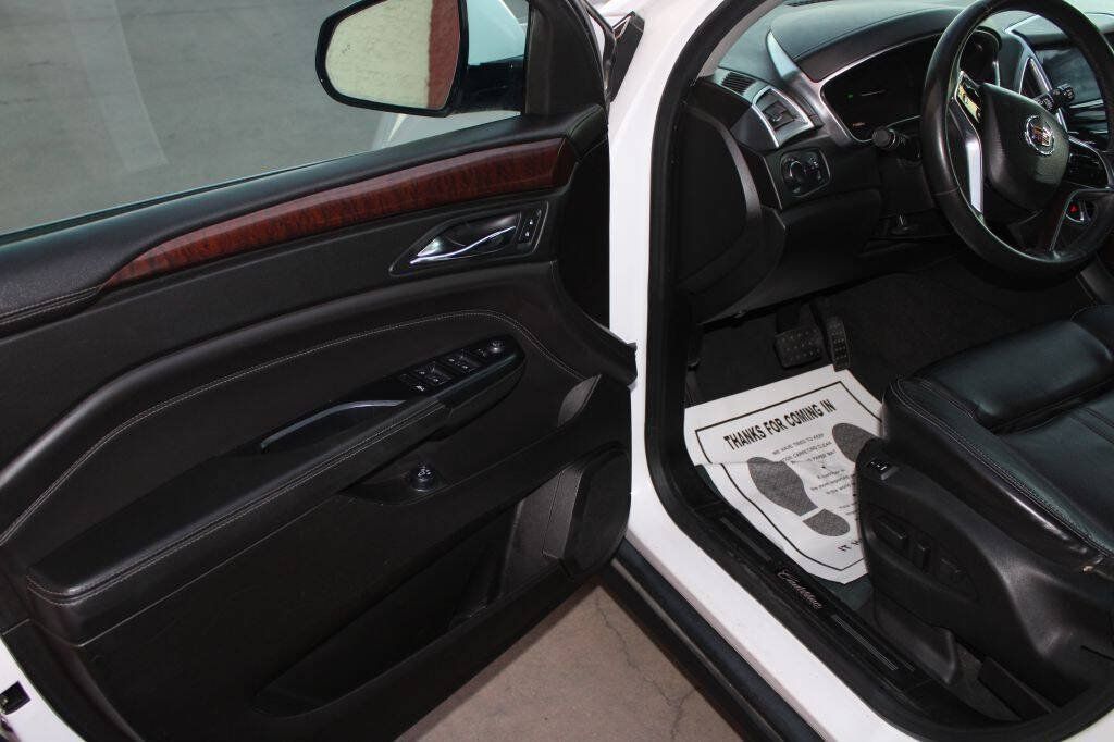 Used 2015 Cadillac SRX Luxury FWD image 9