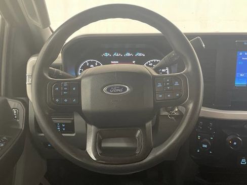 Used 2023 Ford F250 XL w/ FX4 Off-Road Package AWD/4WD image 13