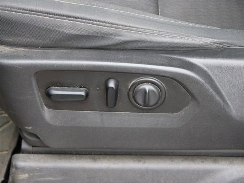 Used 2019 Chevrolet Silverado 1500 LT w/ All-Star Edition image 17