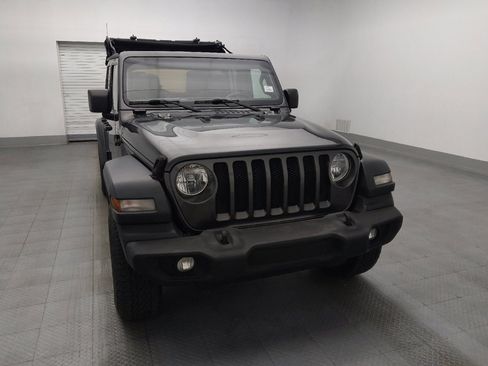 Used 2018 Jeep Wrangler Unlimited Sport S AWD/4WD image 14