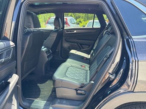 Used 2024 Volkswagen Atlas Cross Sport SEL Premium R-Line AWD/4WD image 15