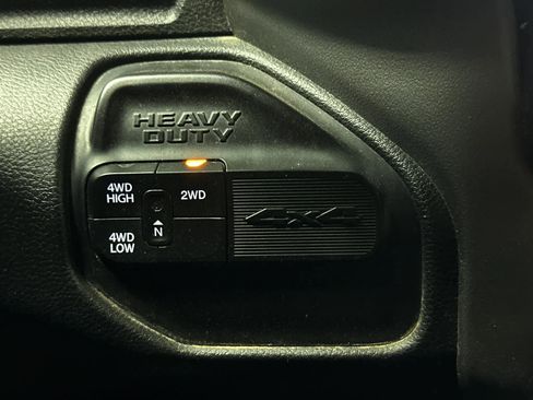 Used 2022 RAM 2500 Big Horn AWD/4WD image 40
