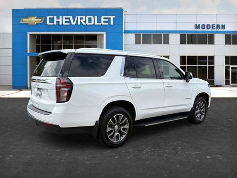 Used 2022 Chevrolet Tahoe LT w/ Luxury Package AWD/4WD image 5