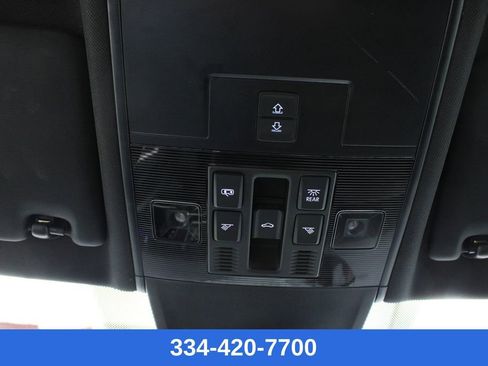 Certified 2023 Volkswagen Tiguan SE R-Line image 27