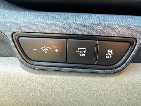 Used 2026 Kia Carnival EX FWD image 36