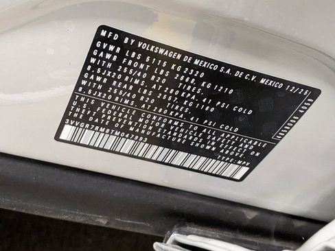 New 2026 Volkswagen Tiguan SE R-Line image 30