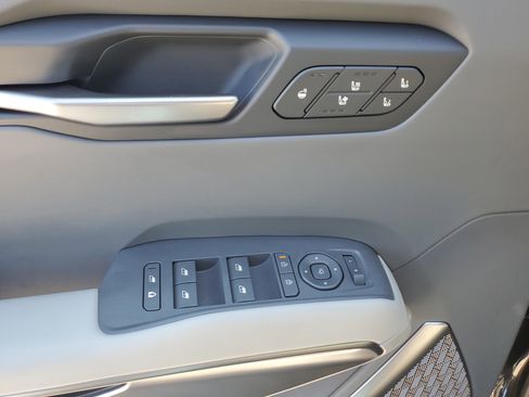 Used 2026 Kia EV9 Wind image 28