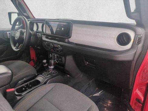 Used 2024 Jeep Wrangler Unlimited Sport AWD/4WD image 25