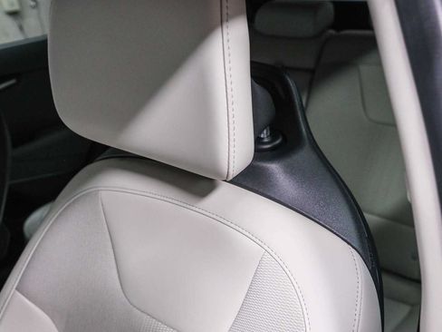 Used 2023 Kia Niro EX Touring FWD image 26