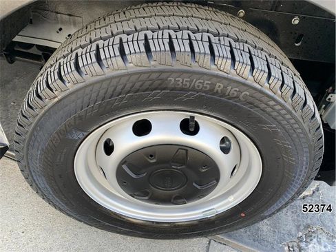 Used 2023 Ford Transit 150 Medium Roof image 21