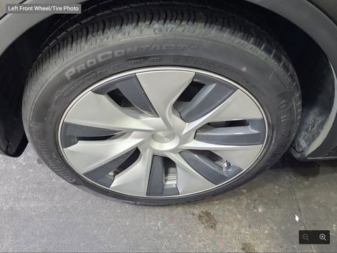 Used 2024 Tesla Model Y Long Range image 13