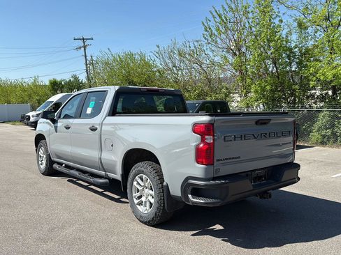 Used 2024 Chevrolet Silverado 1500 W/T w/ Z71 Off-Road Package AWD/4WD image 5