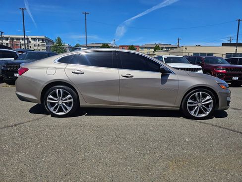 Used 2024 Chevrolet Malibu LT FWD image 9