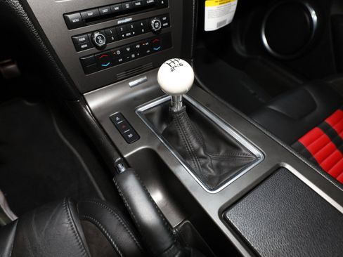 Used 2013 Ford Mustang Shelby GT500 RWD image 58