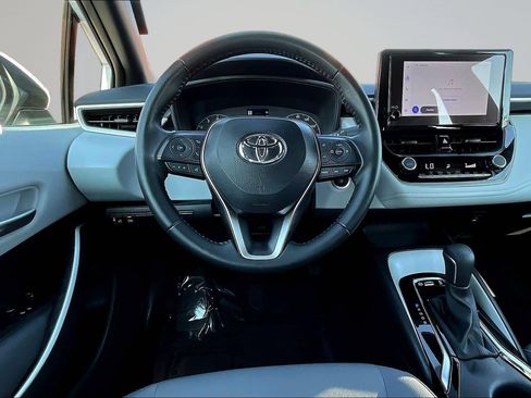 Used 2025 Toyota Corolla SE FWD image 9