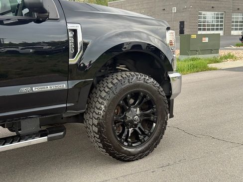 Used 2022 Ford F350 Lariat w/ Lariat Ultimate Package AWD/4WD image 4