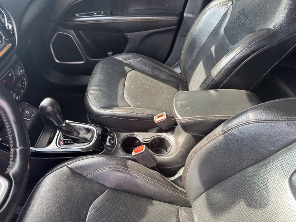 Used 2019 Jeep Compass Limited FWD image 17