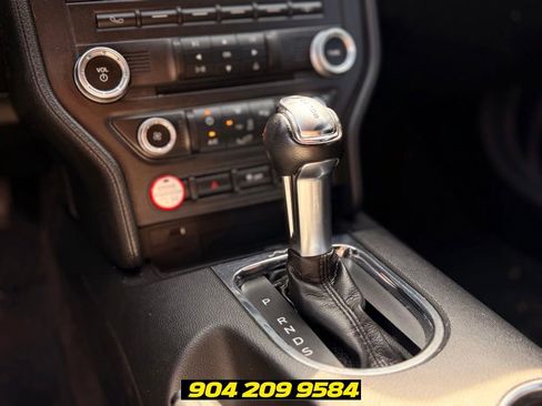 Used 2017 Ford Mustang GT RWD image 15