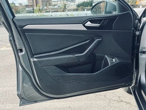 Used 2021 Volkswagen Jetta SE image 7