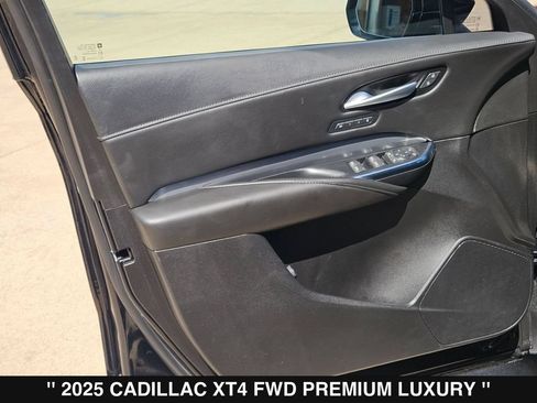 Used 2025 Cadillac XT4 Premium Luxury FWD image 14
