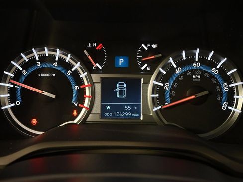 Used 2016 Toyota 4Runner Trail Premium image 25