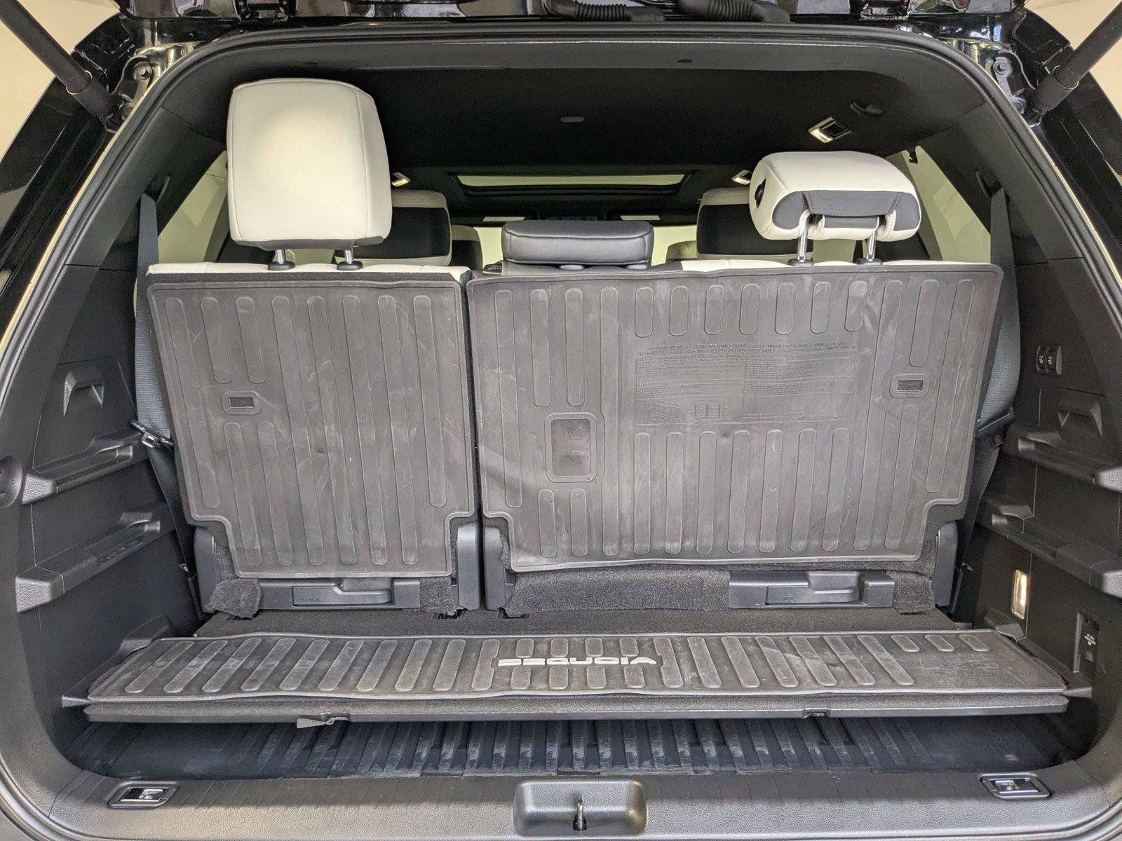 Used 2023 Toyota Sequoia Capstone AWD/4WD image 7